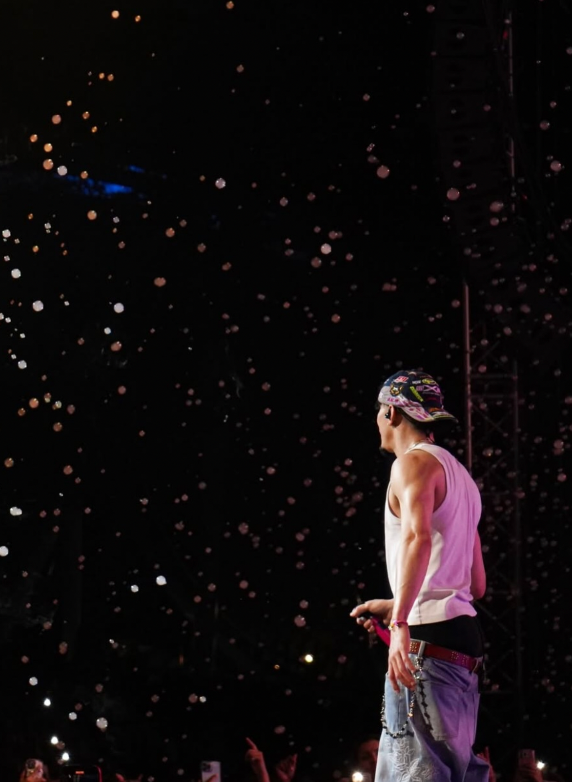 Dystopian City Cap